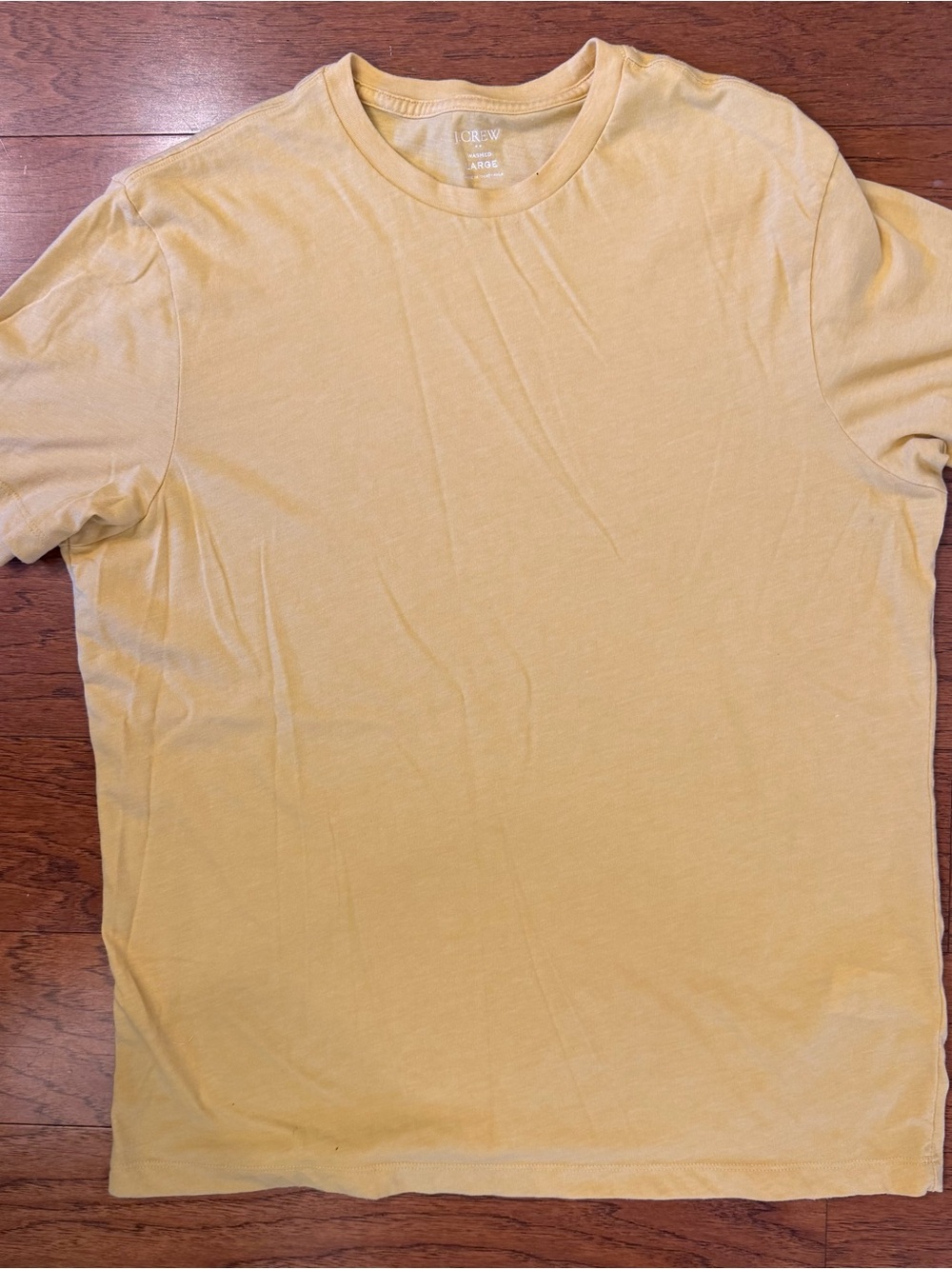 J. Crew Men's Crewneck short sleeve Washed T-Shirt in Light Yellow Large